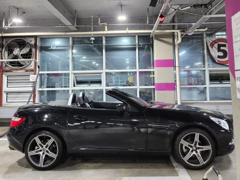 Mercedes-Benz SLK-Class