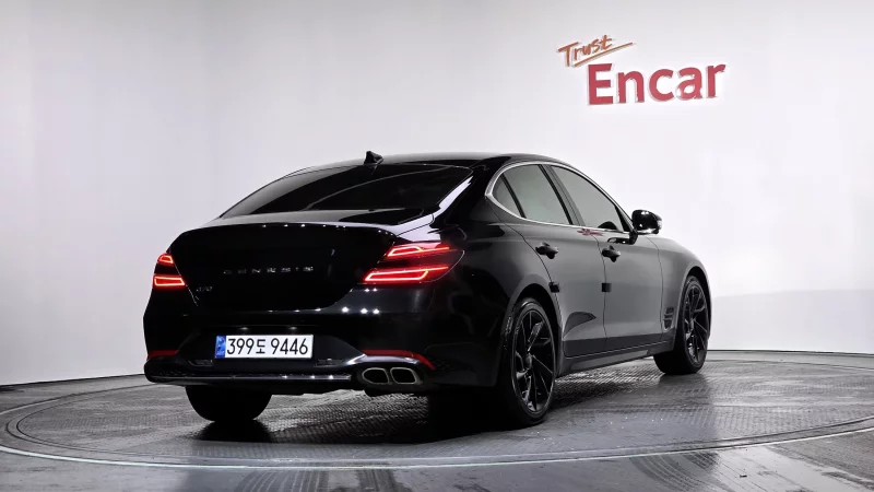 Genesis G70