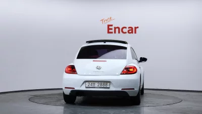 Volkswagen BEETLE