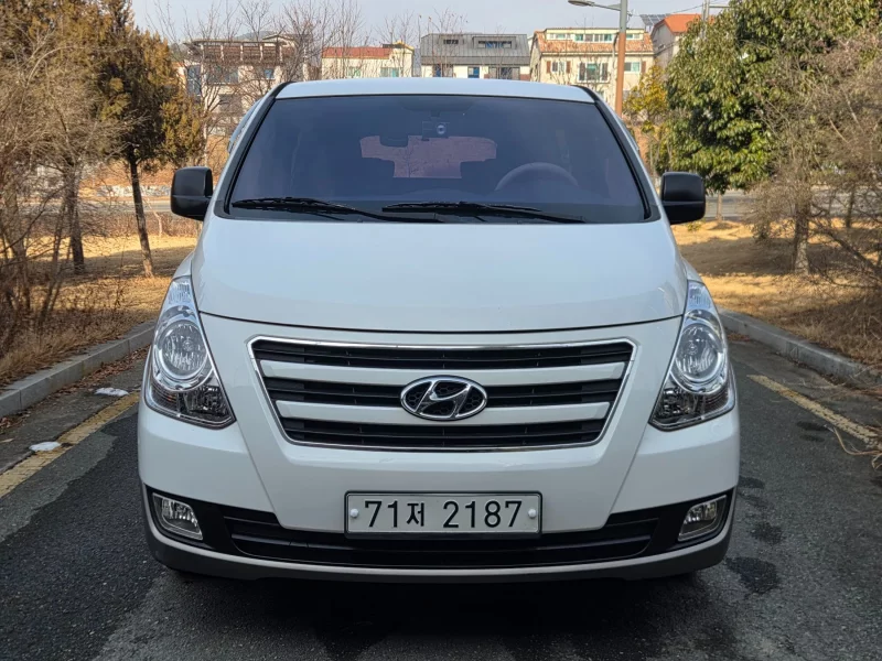 Hyundai Grand Starex