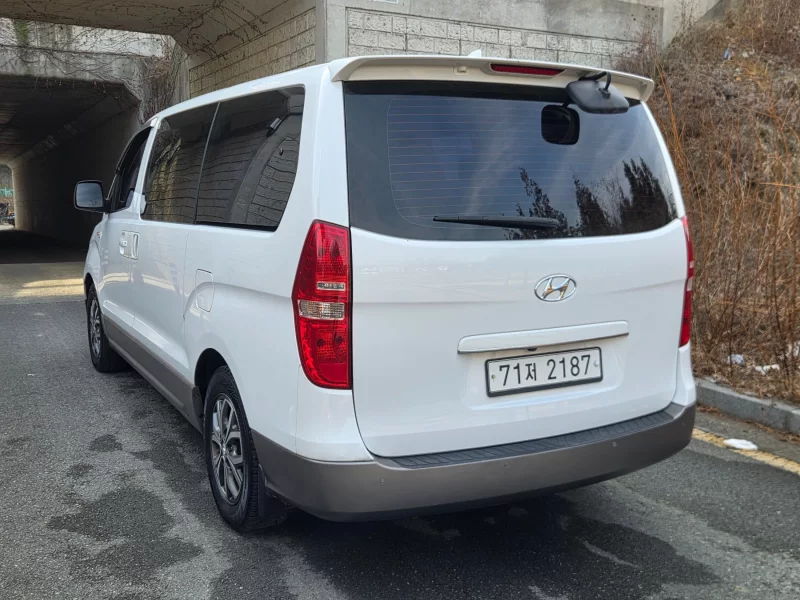 Hyundai Grand Starex