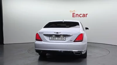 Genesis EQ900