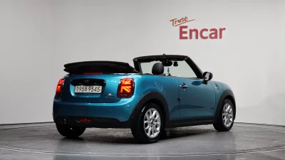 MINI Cooper Convertible