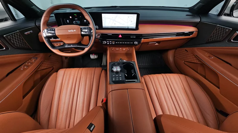 Kia K8