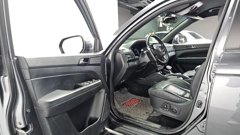 SsangYong Rexton Sports