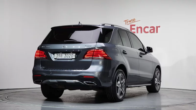 Mercedes-Benz GLE-Class