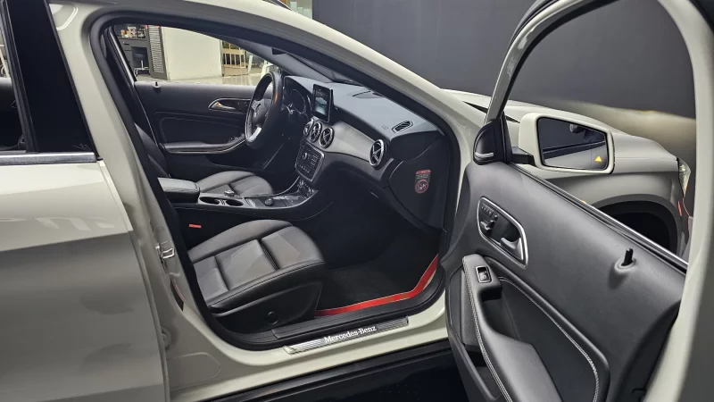 Mercedes-Benz GLA-Class