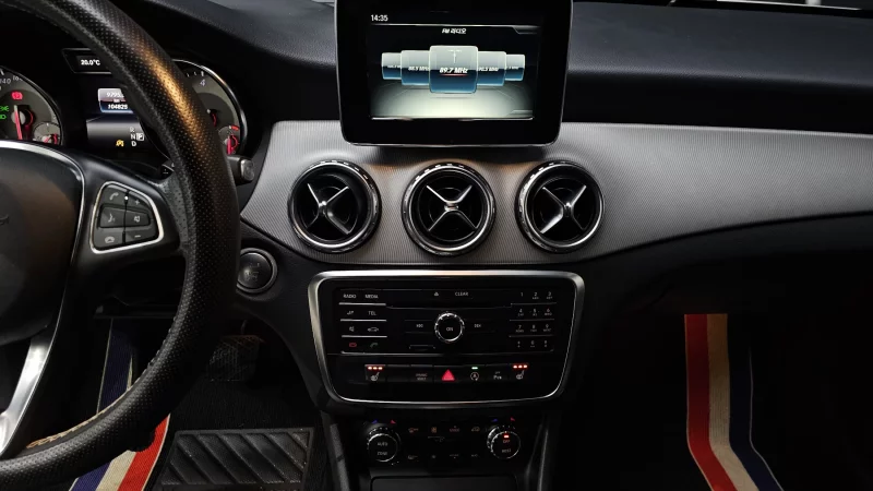 Mercedes-Benz GLA-Class