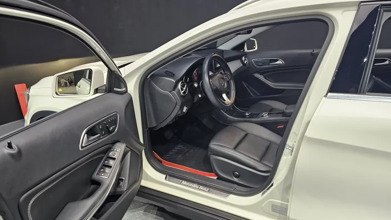 Mercedes-Benz GLA-Class