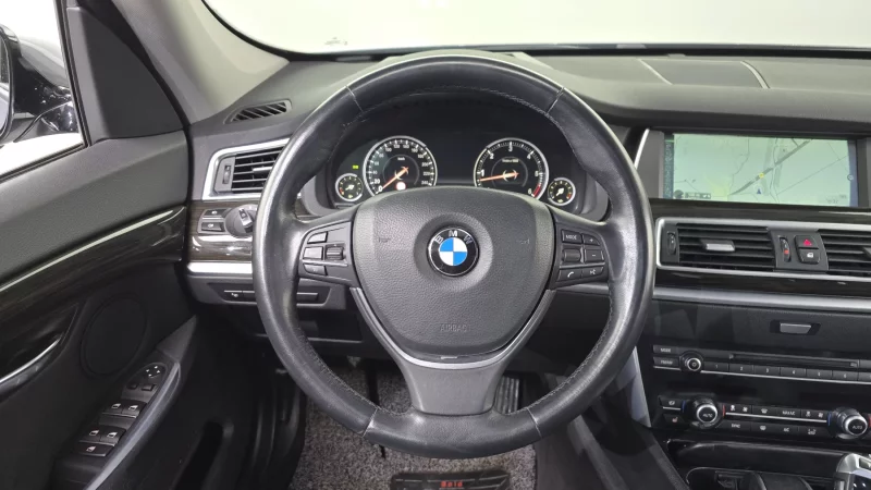 BMW 5-Series Gran Turismo