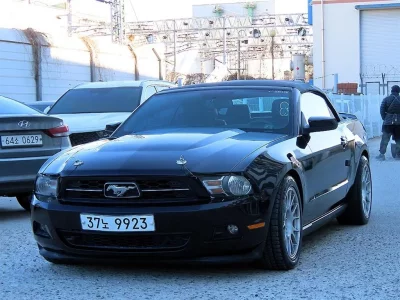 Ford MUSTANG