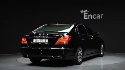 Hyundai Equus