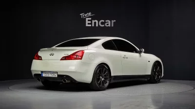 Infiniti G37