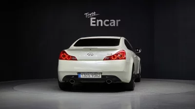 Infiniti G37