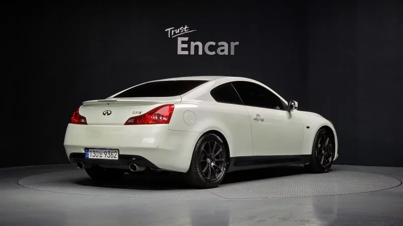 Infiniti G37