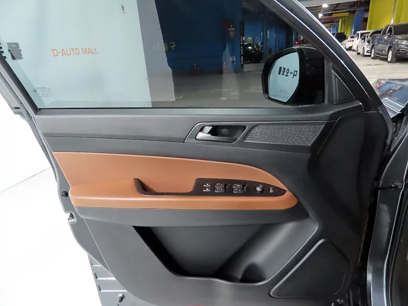 SsangYong Rexton Sports Khan