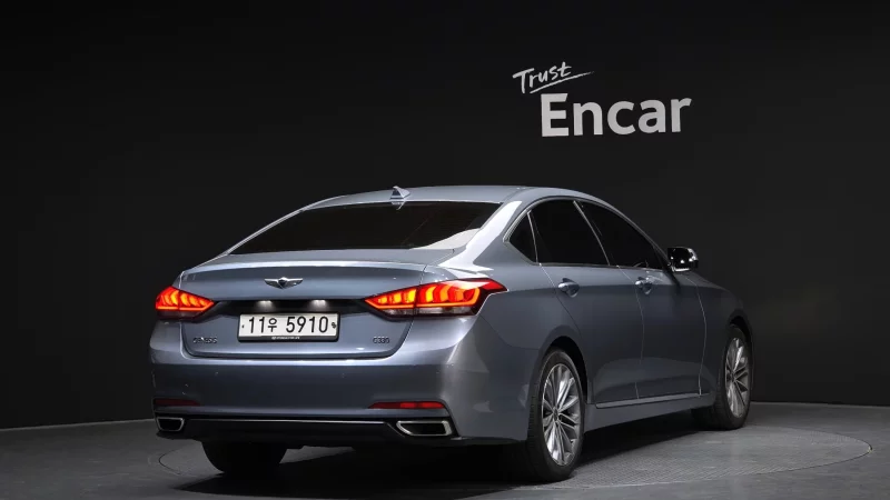 Hyundai Genesis