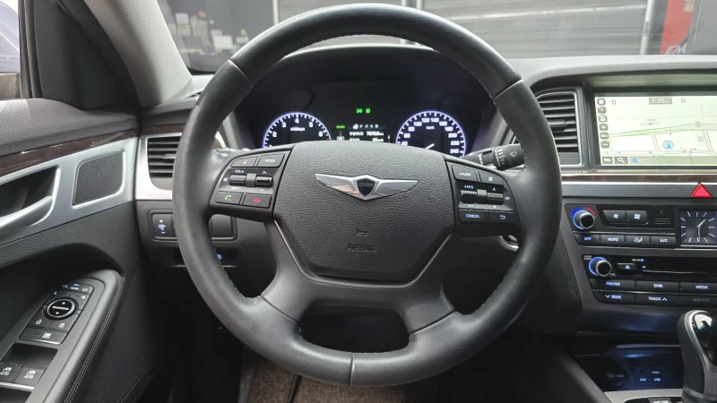 Hyundai Genesis