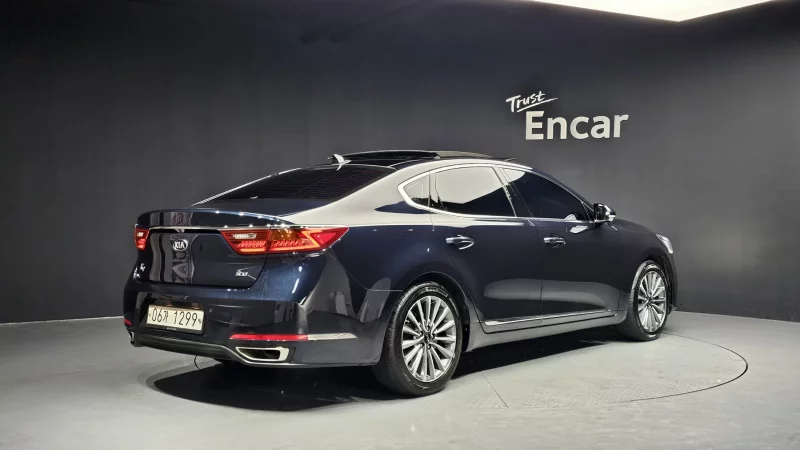 Kia K7