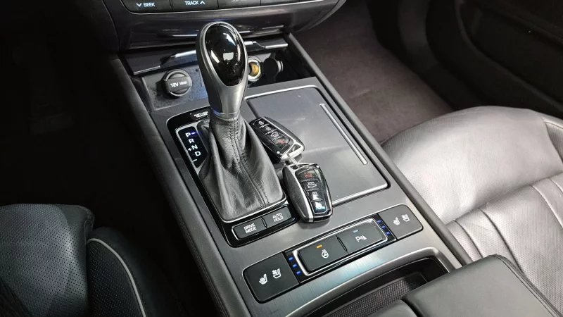 Hyundai Genesis