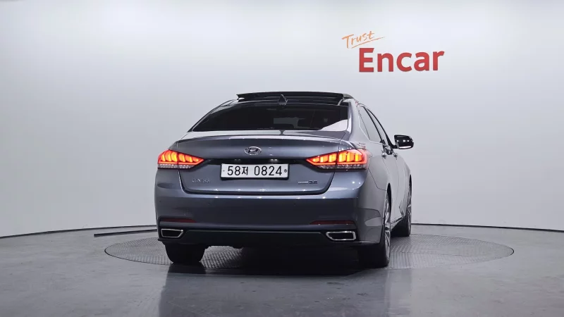 Hyundai Genesis