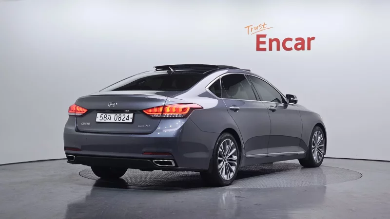 Hyundai Genesis