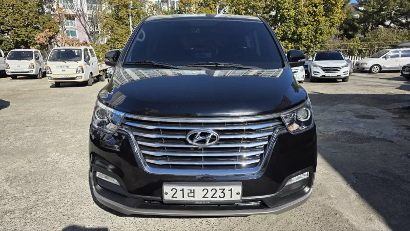 Hyundai Starex
