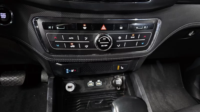 SsangYong Rexton Sports