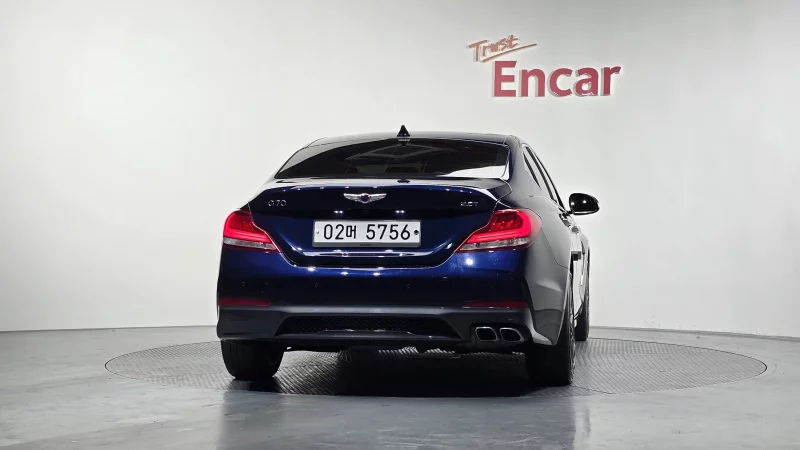Genesis G70