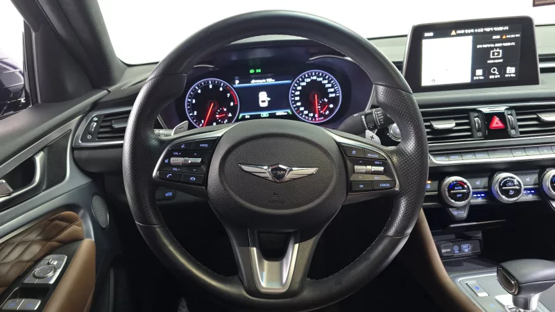 Genesis G70