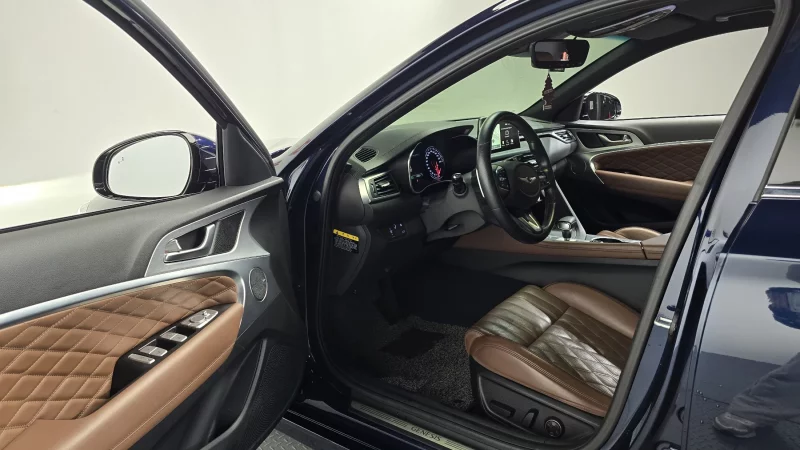 Genesis G70