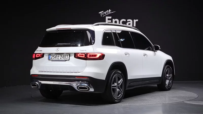 Mercedes-Benz GLB-Class
