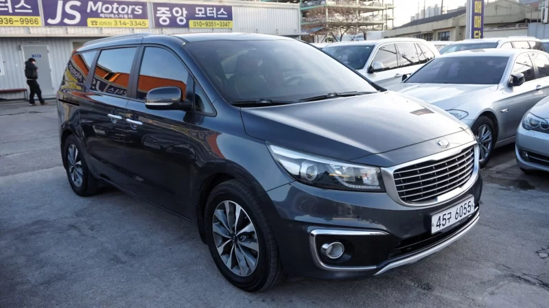 Kia Carnival