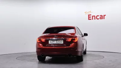 Infiniti Q50