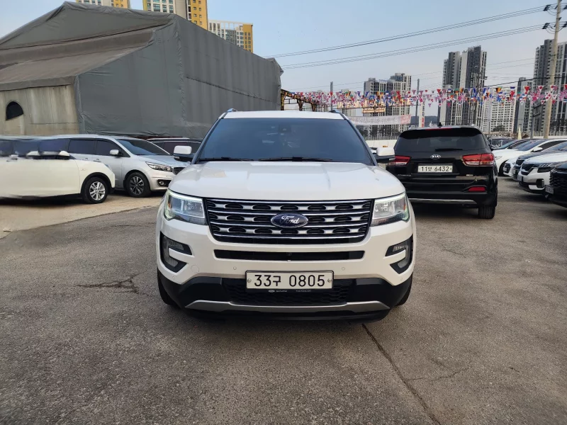 Ford EXPLORER