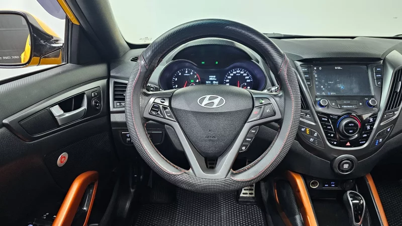 Hyundai Veloster