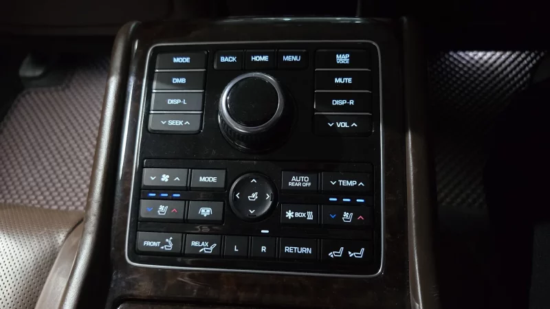 Hyundai Equus