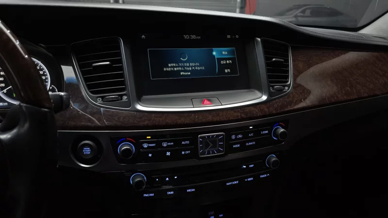 Hyundai Equus