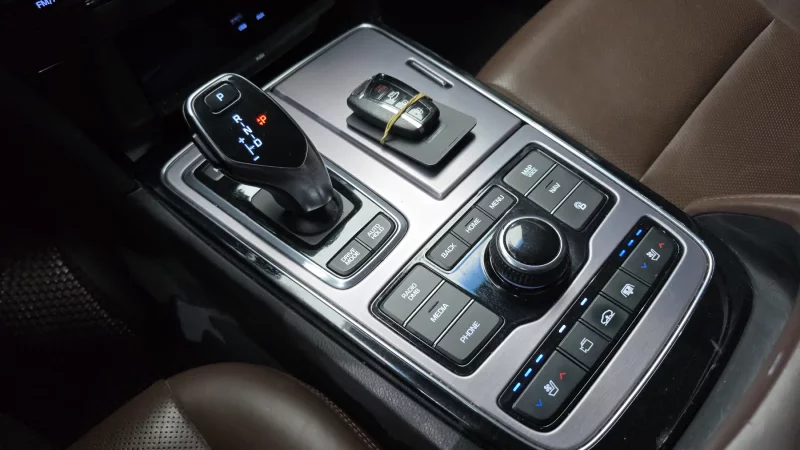 Hyundai Equus