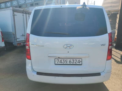 Hyundai Starex