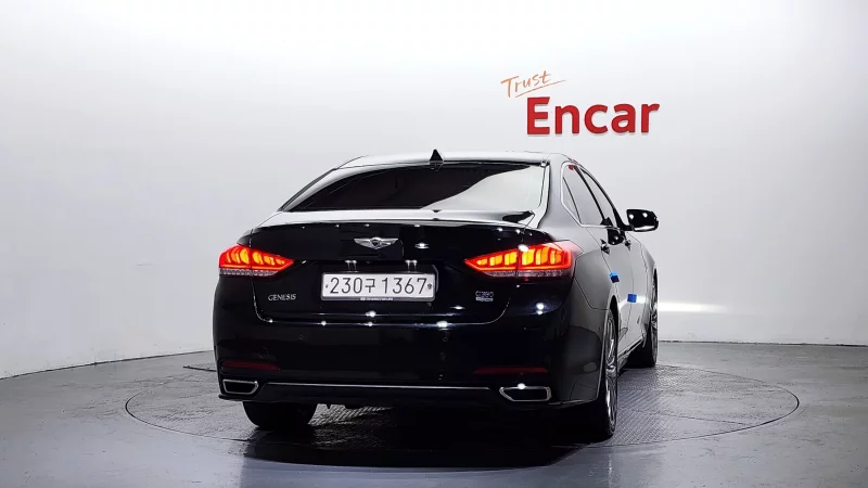 Hyundai Genesis