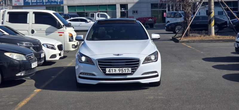 Hyundai Genesis