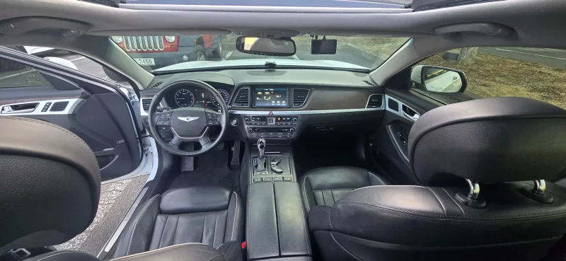 Hyundai Genesis