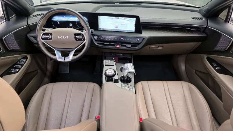 Kia K8