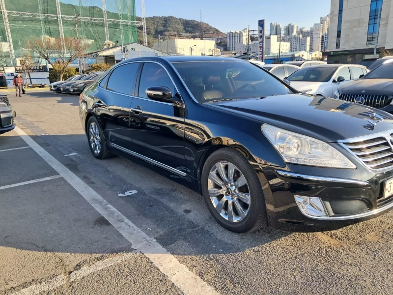 Hyundai Equus