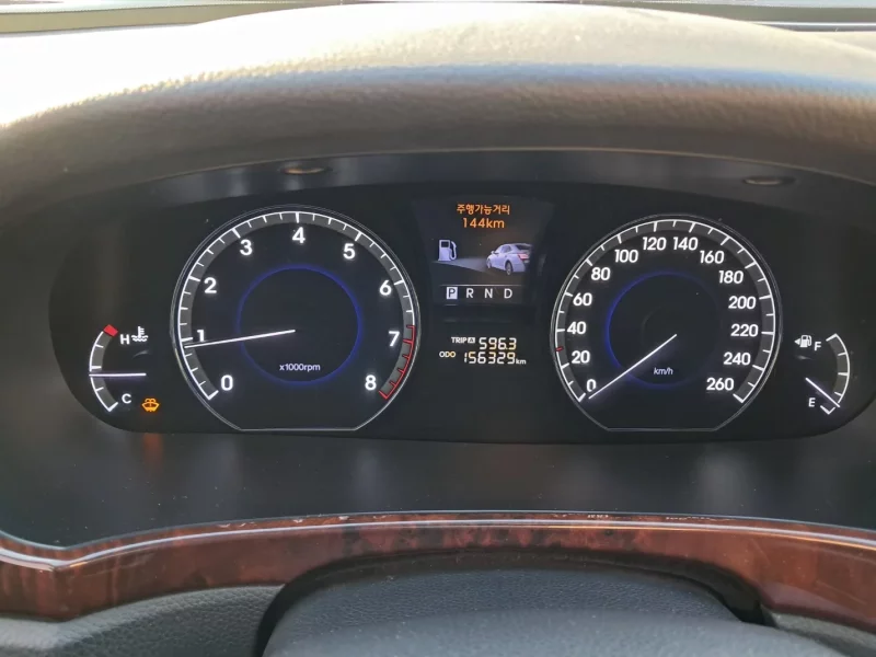 Hyundai Equus
