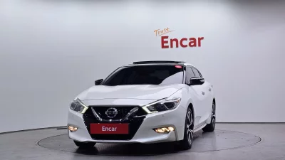 Nissan MAXIMA