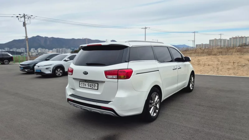 Kia Carnival