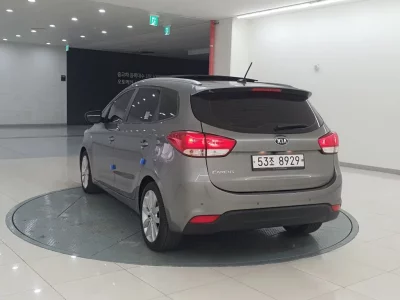 Kia Carens