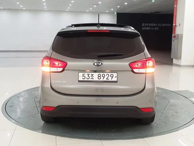 Kia Carens